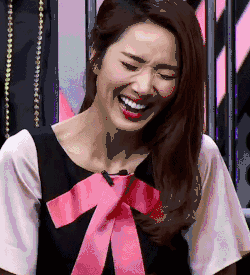 害羞捂脸可爱图片_害羞捂脸可爱动态图_害羞捂脸可爱表情包gif动图