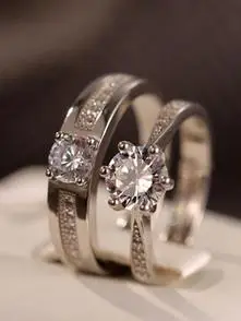 情侣钻戒时尚开口对戒结婚求婚交换道具闪耀简约锆石戒指一对经典