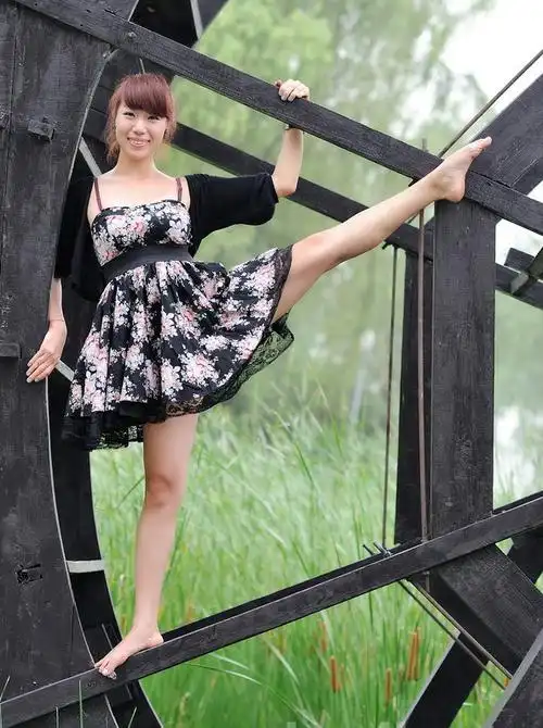 舞蹈系女生就是胆子大