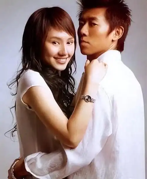 6根钢钉1根钢条,换来多年的坚守,袁泉"打了多少明星的