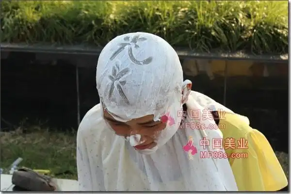 90后阳光大姑娘大胆剃光头-上海ww846