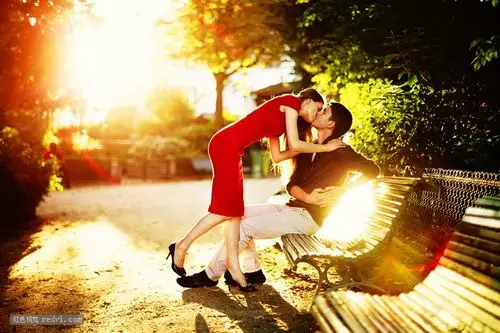 说吻就吻的滋味让人心动的情侣写真浪漫照