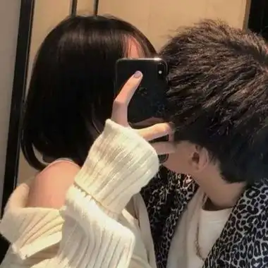 高清一对两张超甜cp头像接吻图片-情侣头像 - 壁纸之家