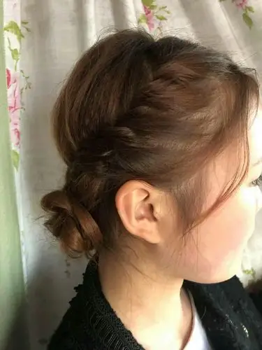 小韩式编发(两股辫)