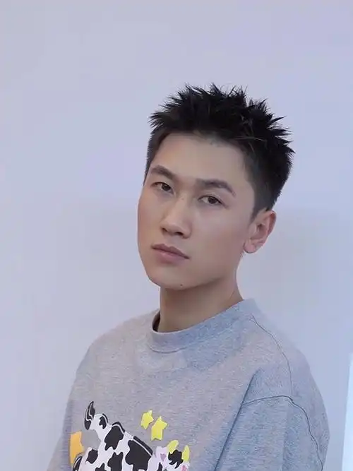 清爽阳光的男士发型  #男士发型参考  #男士短发  #笔记灵感