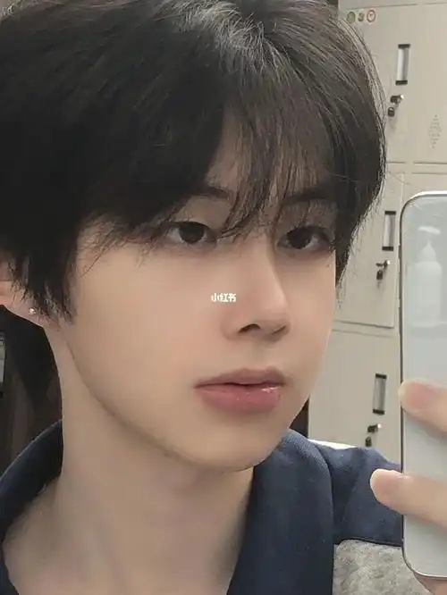 男生剪这种小奶狗发型是女孩子喜欢的类型吗