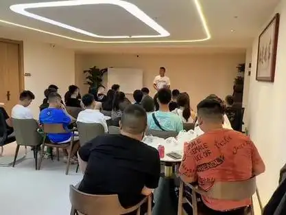 胜仔传媒三亚公司(珲珲)#胜仔 配合#阿冷 师徒互动拉满节目效果,#胜