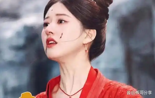 赵露思新剧《神隐》服装造型华丽好期待