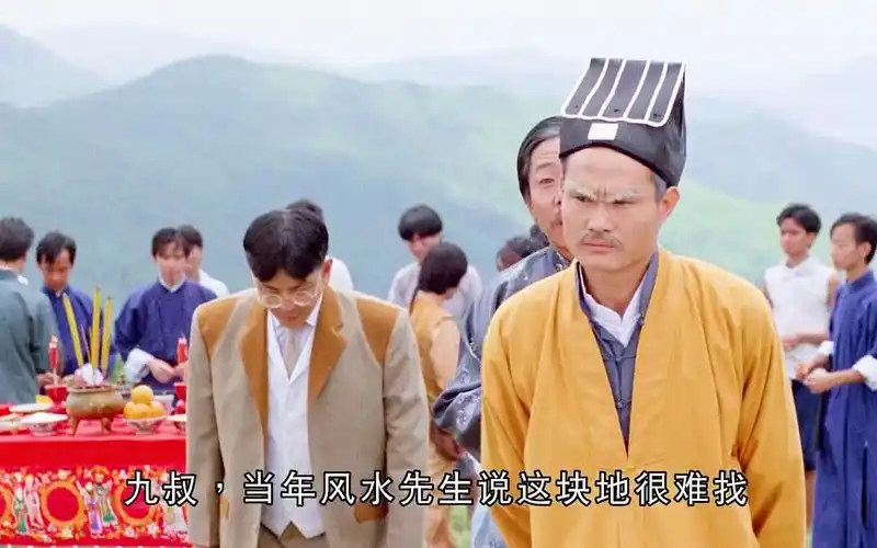 《僵尸先生》英叔成名之作,童年时的阴影,现在看依旧经典万分!