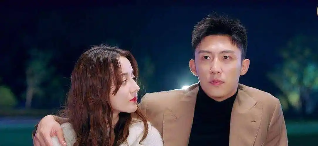 不过保镖的事情后来得到了澄清,称这不是黄景瑜的保镖,而是剧组聘请的