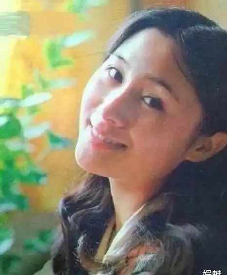 牧羊女丁岚:追李连杰被拒,37岁弃艺经商,现在56岁现状如何_武打_一个