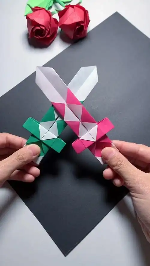 男孩最喜欢的宝剑折纸,让爸爸妈妈给你做