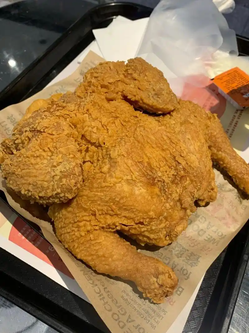 肯德基的炸全鸡也太鲜嫩多汁了吧6015有图有真
