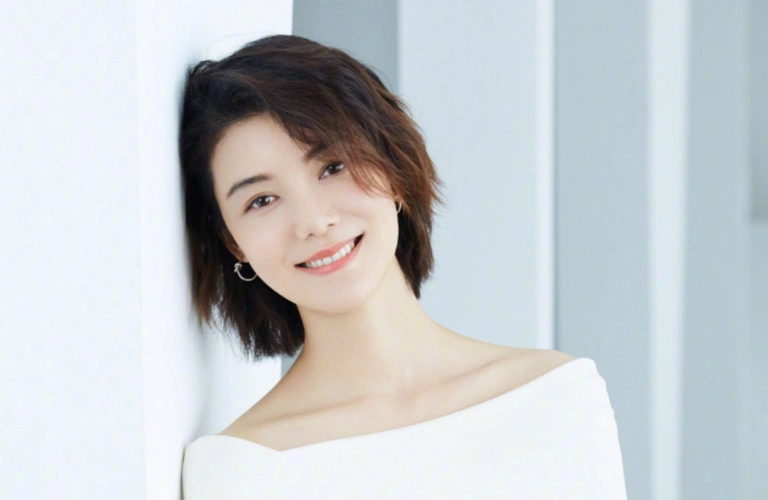 王丽云和车晓:母女俩先后离异,至今都是单身贵族