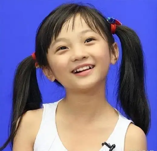 "交换人生"15年后,林妙可杨沛宜的差别,如今一个顶好一个逊爆