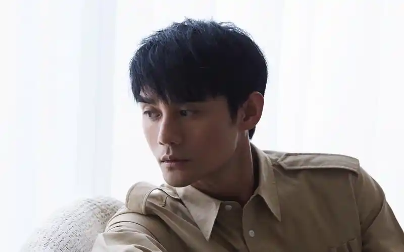 王凯最新帅气写真图片桌面壁纸高清大图预览1920x1200_大陆明星下载