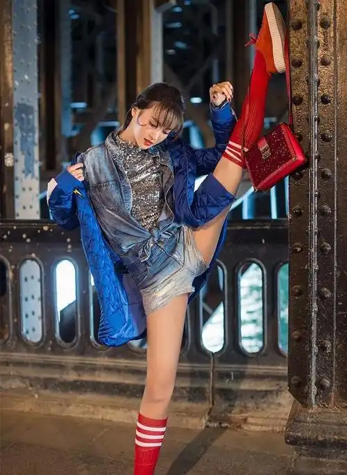 金晨花样姐姐泳装出圈网友我的好兄弟