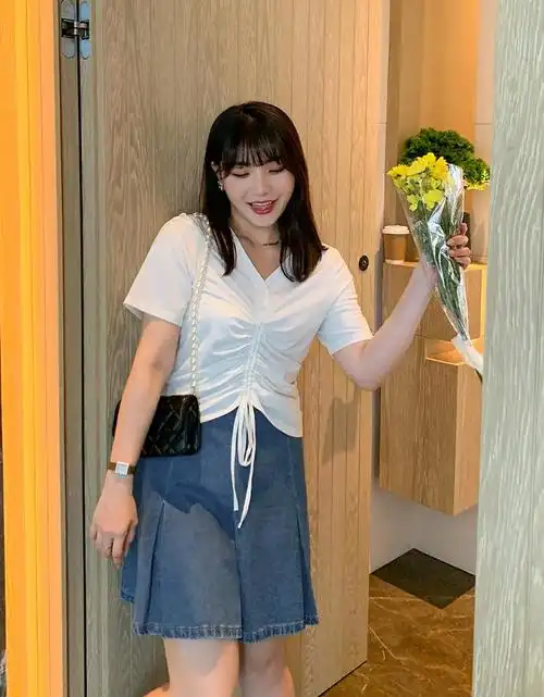 胖妹妹穿衣搭配技巧,胖女孩这样穿搭也能美美的