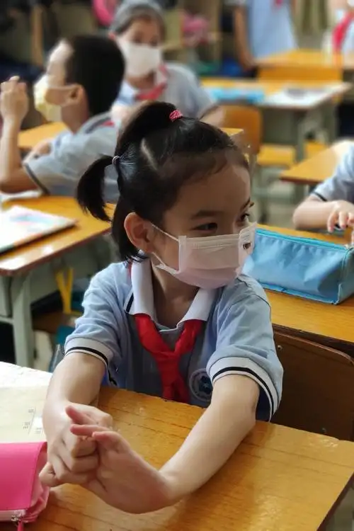 戴口罩是我,摘下口罩还是我.